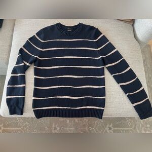 Massimo Dutti Navy and Cream Striped Men's Sweater Size L (fits like a Medium)